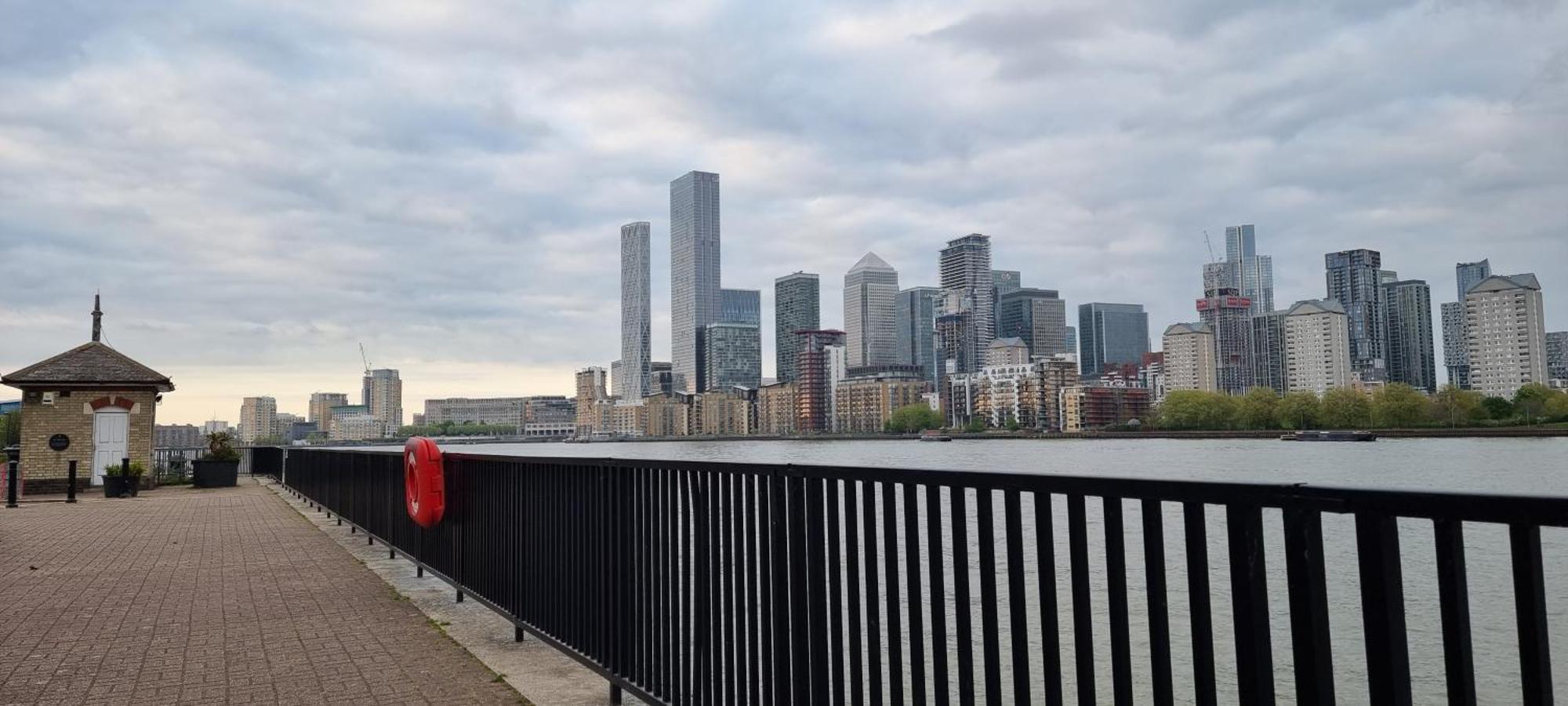 Riverside 1Br With Easy Transport 20Min To City Centre London Eksteriør bilde